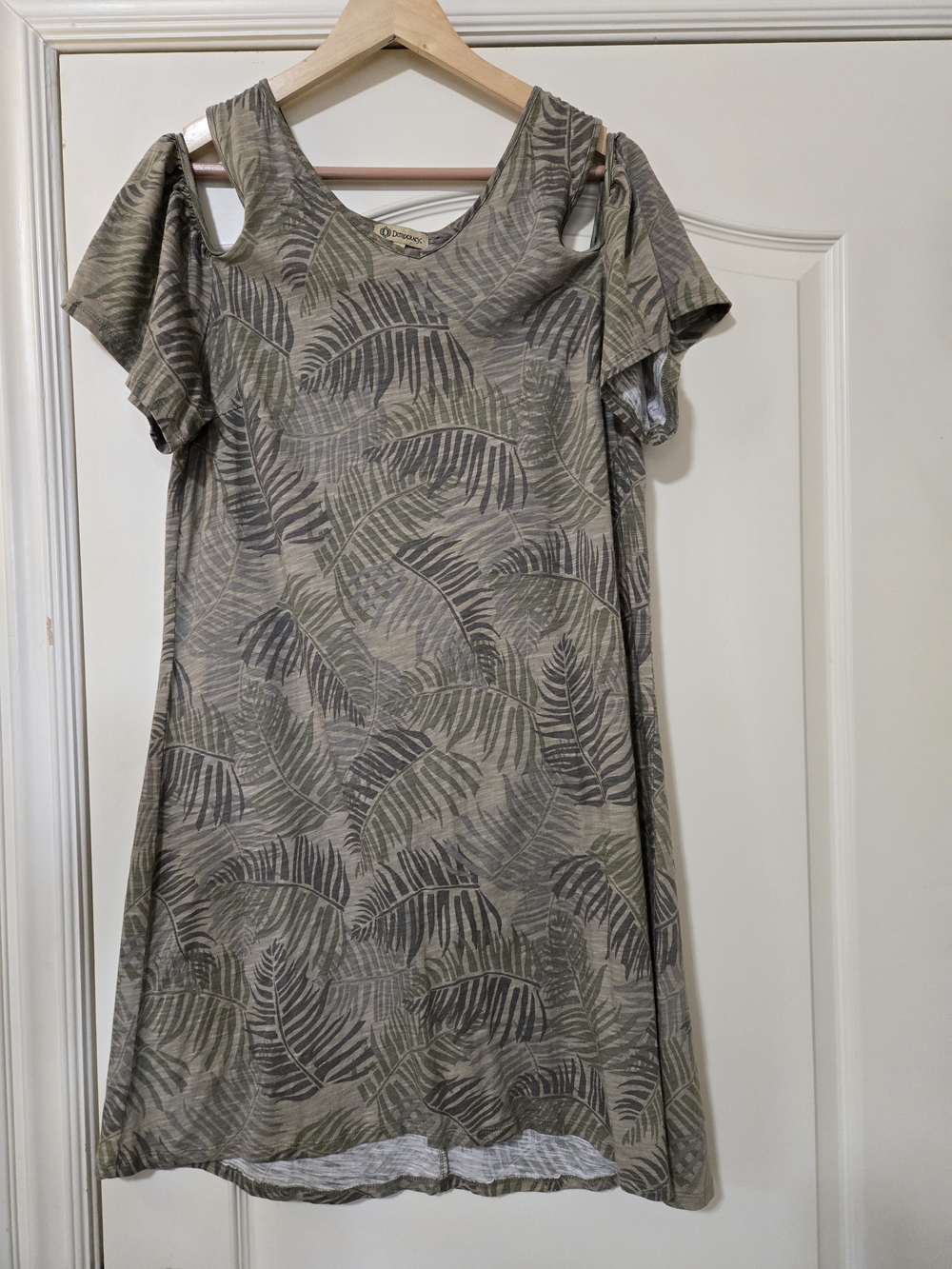 Democracy Olive & Gray Palm-Print Cold-Shoulder Midi Dress